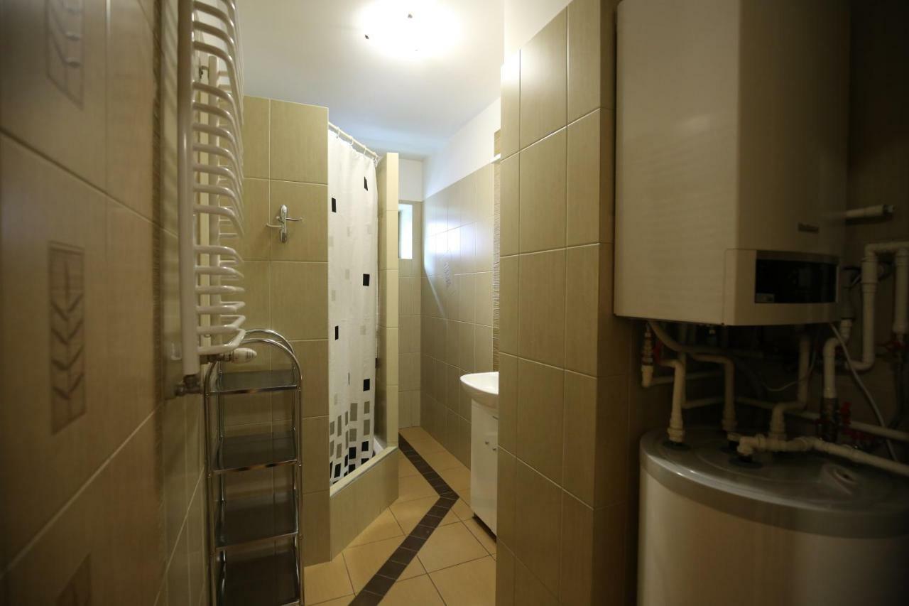 Apartamenty Na Pierwszym Pietrze Krynica-Zdrój Esterno foto